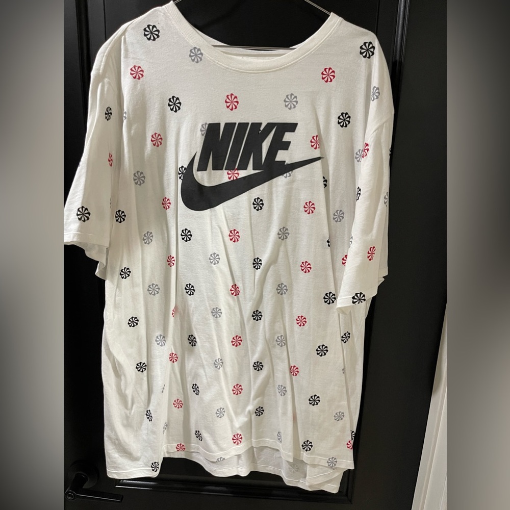 Men’s Nike Tee 2XL
